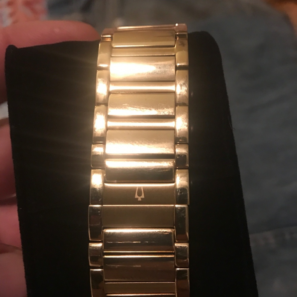 Bulova watch - Picture 2 of 4